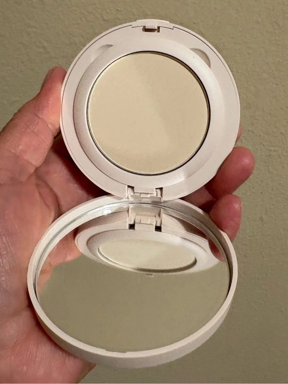 Laura Mercier Translucent Pressed Setting Powder TRANSLUCENT Ultra-Blur New.